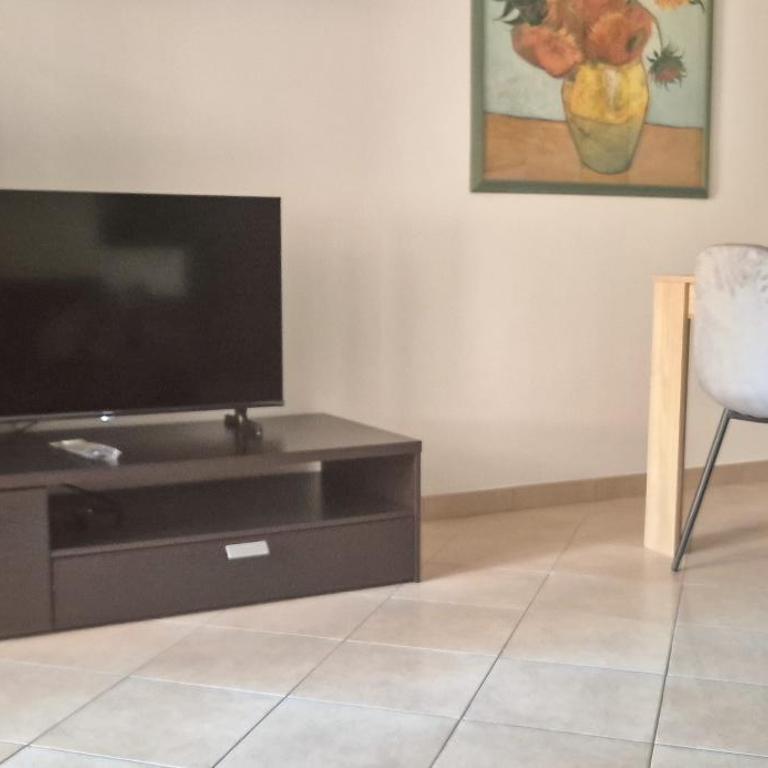 Quiet Apartment near Appia Antica 2 Bathrooms & Terraces - One-Bedroom Apartment - 10