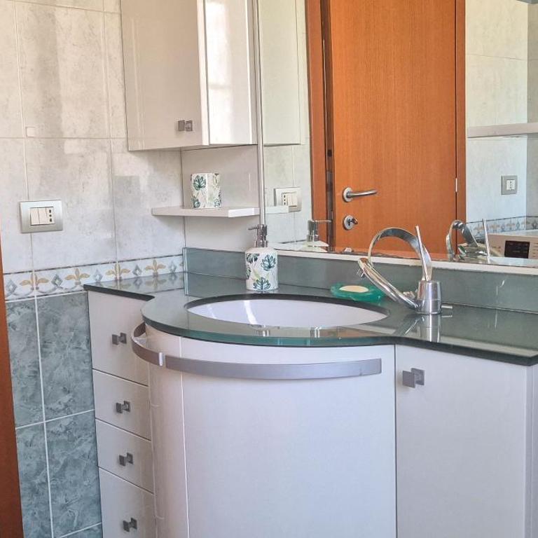 Quiet Apartment near Appia Antica 2 Bathrooms & Terraces - One-Bedroom Apartment - 14