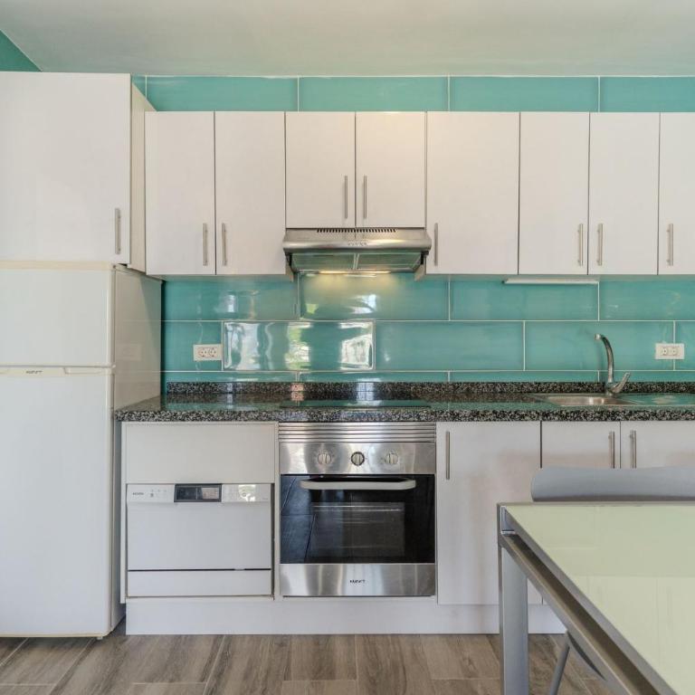 Charming 1-Bedroom Apartment with Ocean Views in Costa Adeje - Apartment - 7