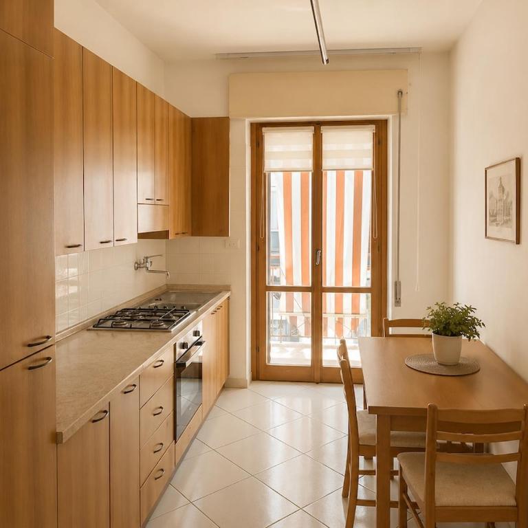 Double Room with Private Bathroom 6 Minutes from the Sea - Camera Matrimoniale - 2