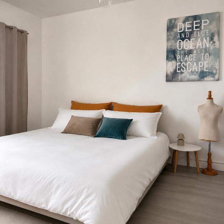 Maisonnette cosy avec veranda aux Sables d Olonne - Apartment - 4