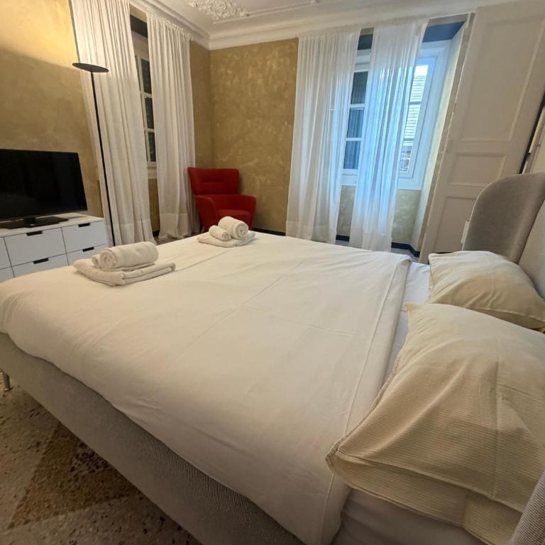 Happy Family Apartments Historical Luxury A - Appartamento con 1 Camera da Letto - 3