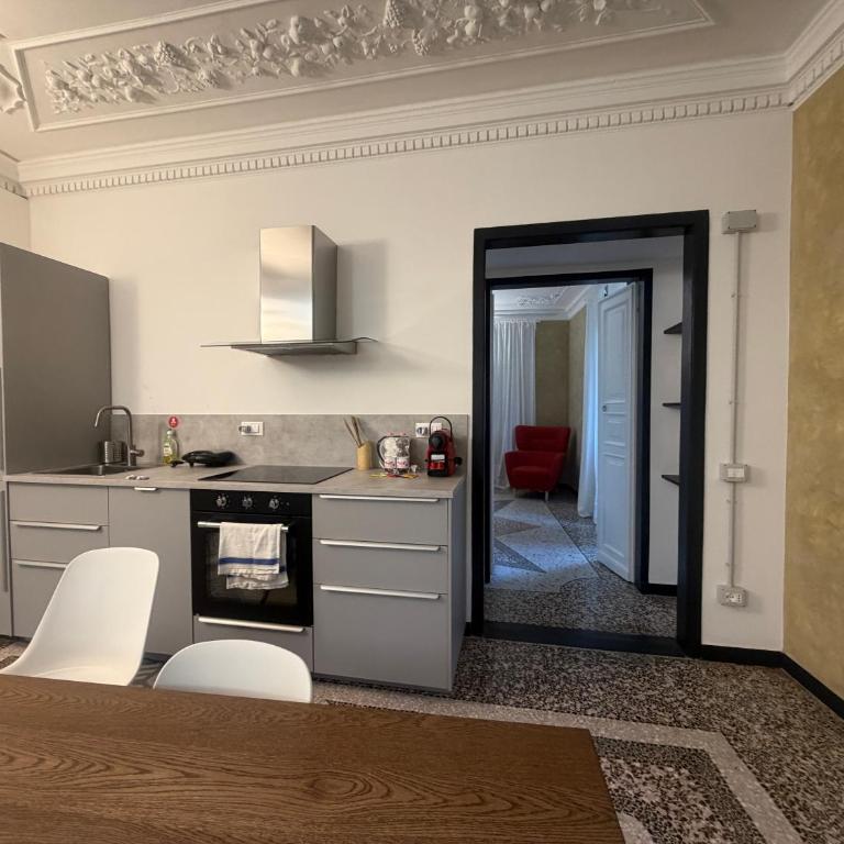 Happy Family Apartments Historical Luxury A - Appartamento con 1 Camera da Letto - 6