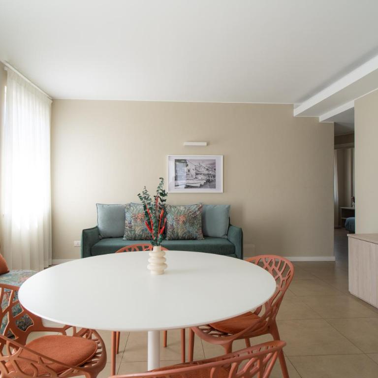 Residence San Marco Suites&Apartments Alassio - Two-Bedroom Apartment - 10