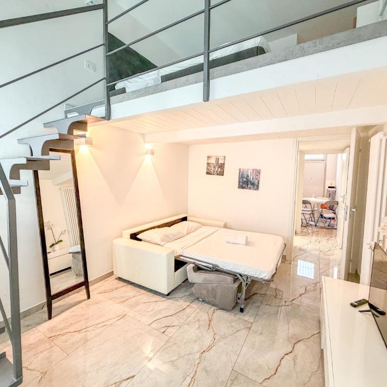 Accogliente Loft su Due Livelli a Milano - Metro M1 - Appartamento con 2 Camere da Letto - 2