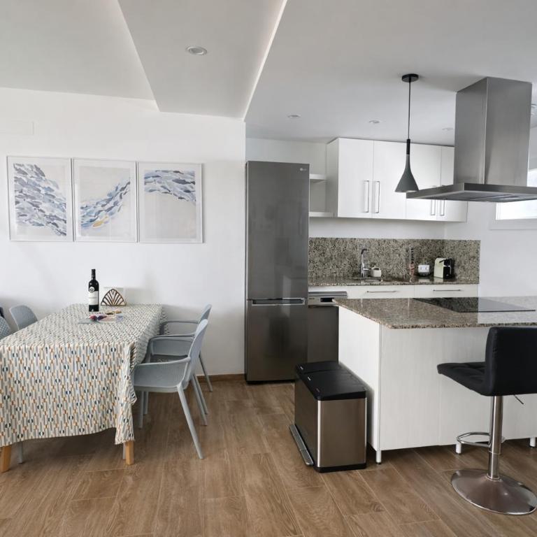 Stunning sea view apartment with big balcony in the center - Appartamento con 2 Camere da Letto - 15