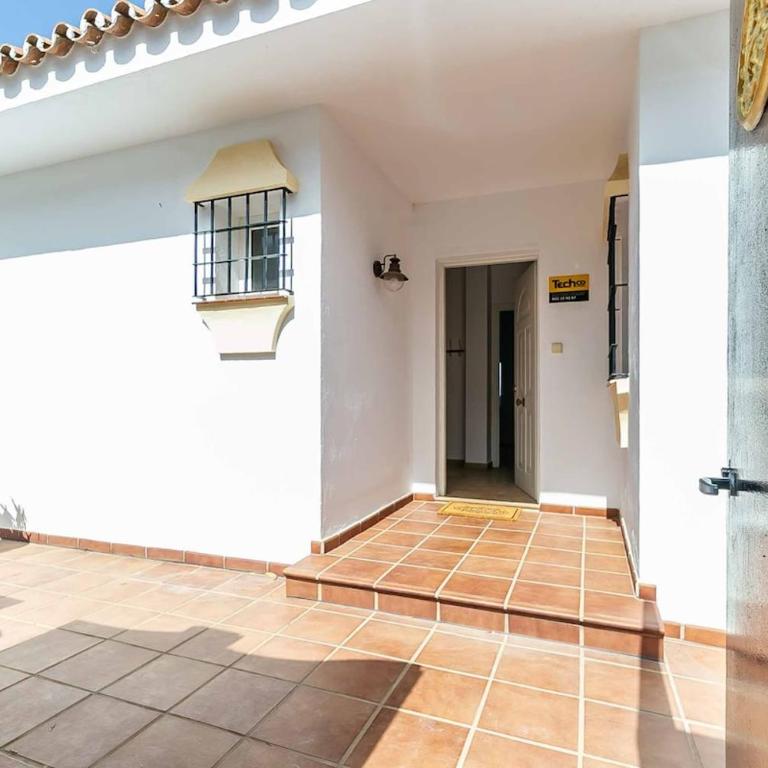 143 - Spacious Villa with Private Pool & Stunning Views - Villa - 83