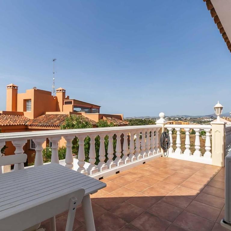 143 - Spacious Villa with Private Pool & Stunning Views - Villa - 41