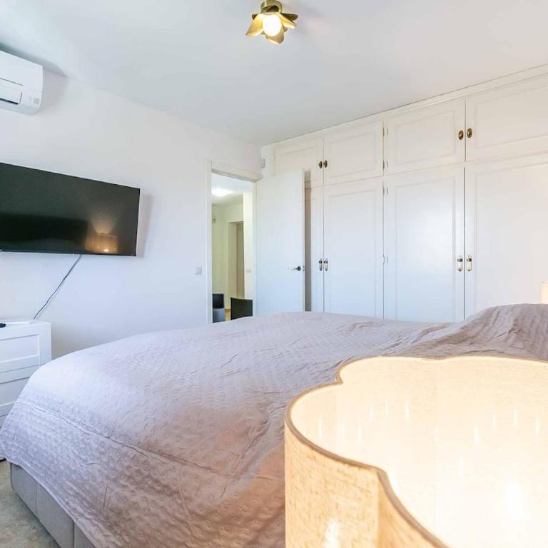 143 - Spacious Villa with Private Pool & Stunning Views - Villa - 34