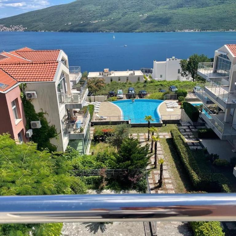 Sunny two bedroom apartment Acacia Hills C3 with shared pool - Apartman sa 2 Spavaće Sobe - 2