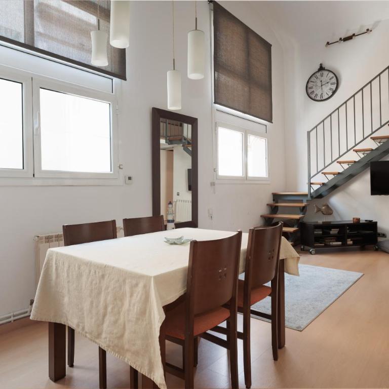 Unique Historic Factory Duplex - Only 15 min walk to Las Ramblas - Appartement - 14