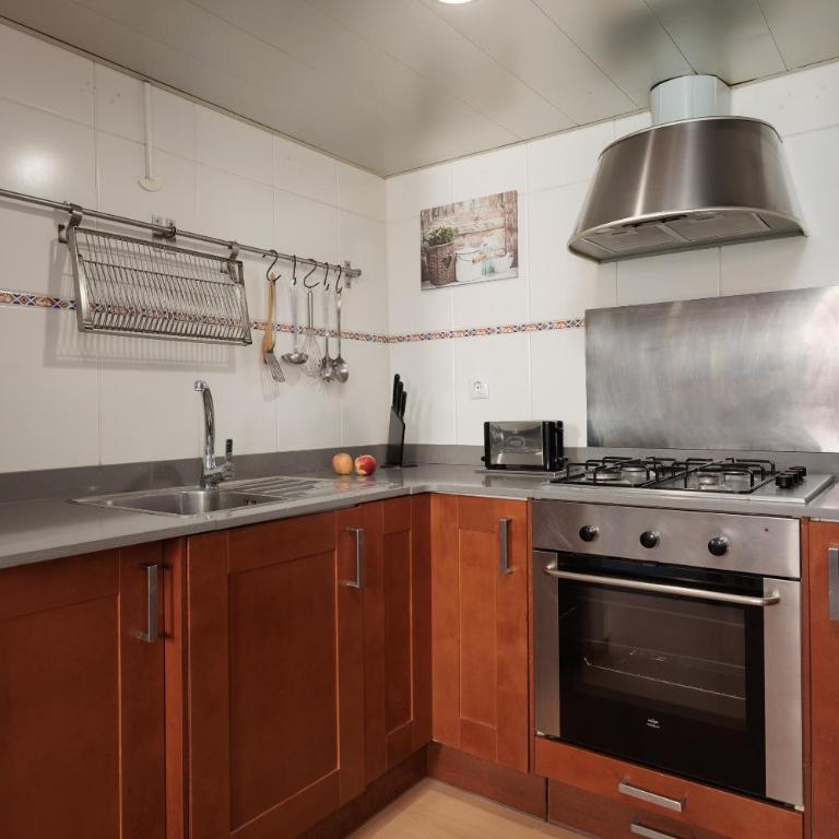 Unique Historic Factory Duplex - Only 15 min walk to Las Ramblas - Appartement - 17
