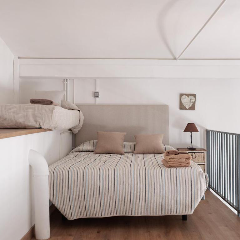 Unique Historic Factory Duplex - Only 15 min walk to Las Ramblas - Appartement - 11