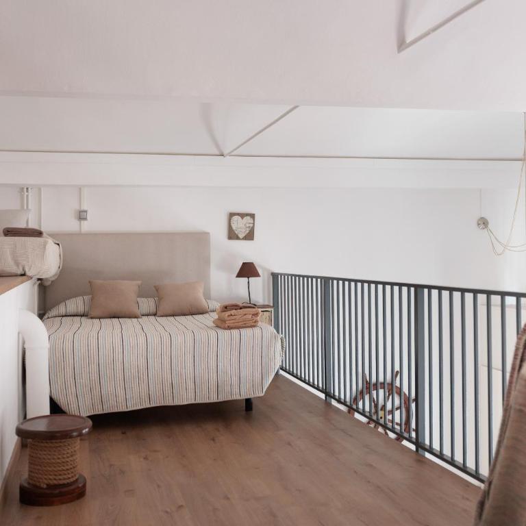 Unique Historic Factory Duplex - Only 15 min walk to Las Ramblas - Appartement - 18