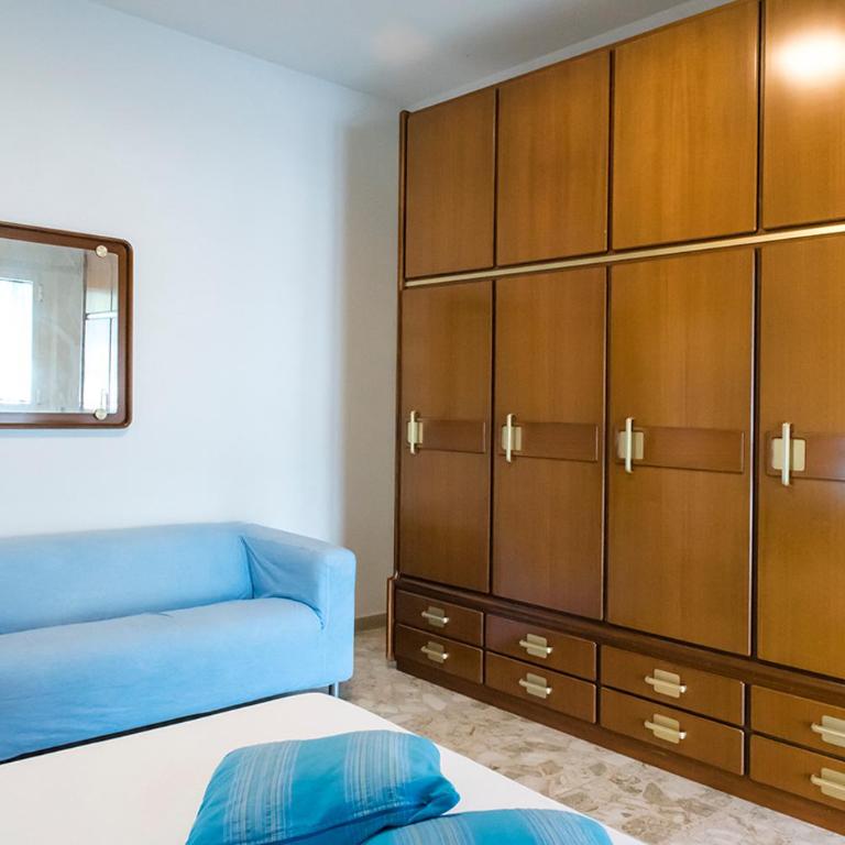 N235 - Numana, ampio appartamento con terrazzo vista mare - Appartamento - 10
