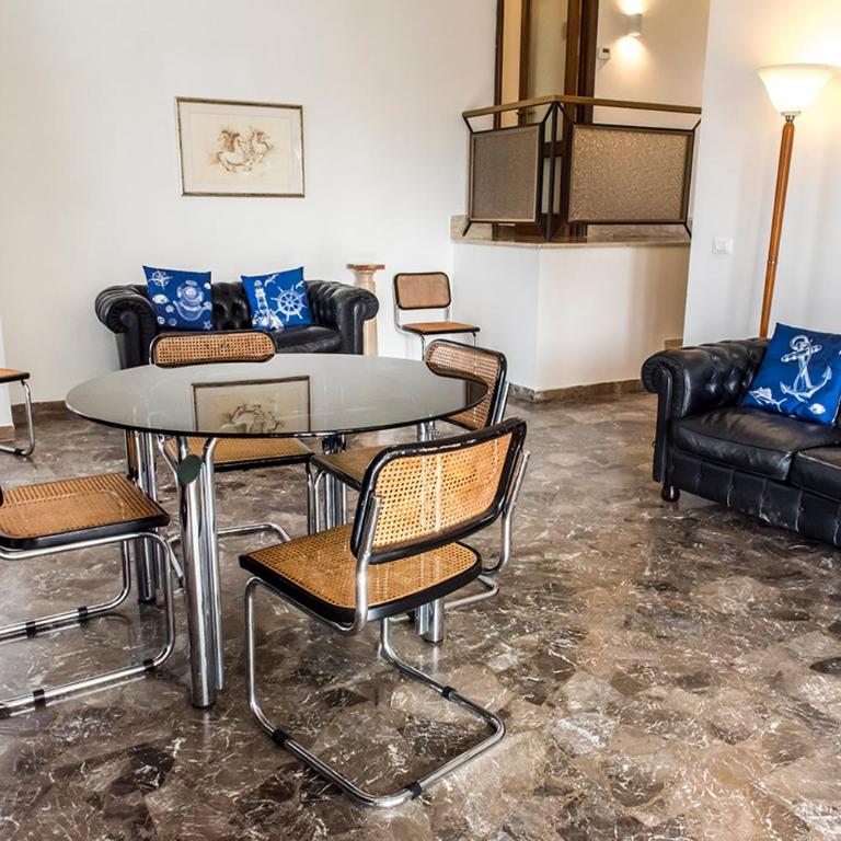 N235 - Numana, ampio appartamento con terrazzo vista mare - Appartamento - 2