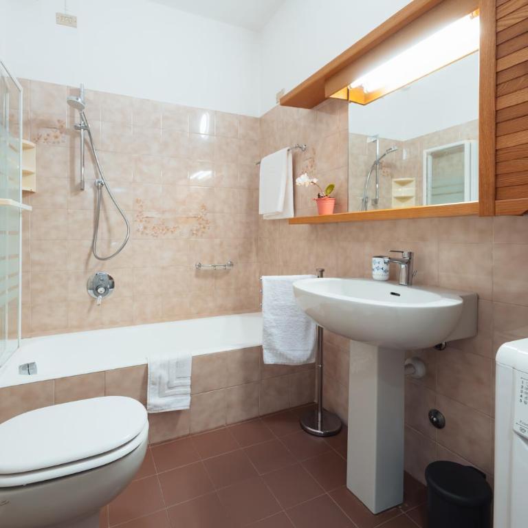 Casa Paolina - Comfort & Garage Included - Apartment mit 2 Schlafzimmern und Balkon - 9
