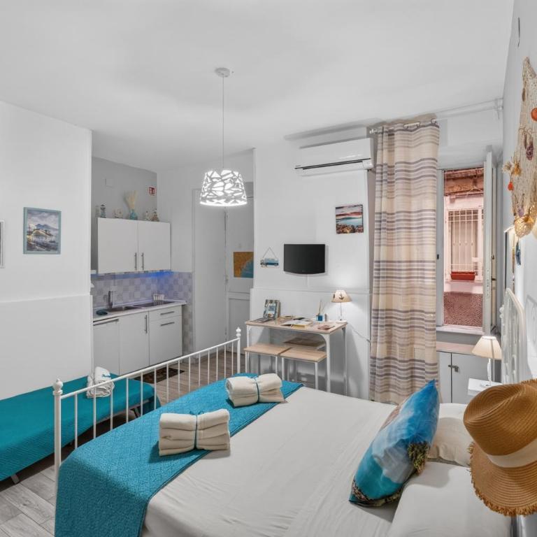 Piccola Partenope - Family Studio - 11