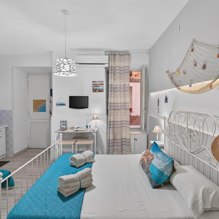 Piccola Partenope - Family Studio - 10
