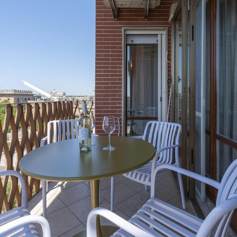 ELECTASTAYS - Italia 6 Apartment - Appartamento con 2 Camere da Letto e Vista Città - 4