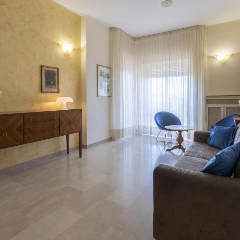 ELECTASTAYS - Italia 6 Apartment - Appartamento con 2 Camere da Letto e Vista Città - 35