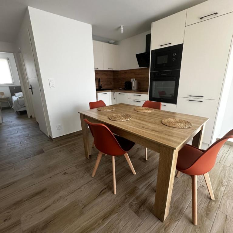 La grande voile T2 rénové à 50m de la plage - Apartment mit 1 Schlafzimmer - 13