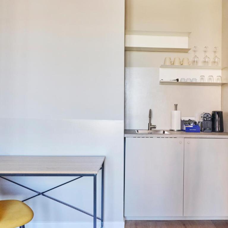 Navigli collection-by Milan Retreats - Family Double Room - 6