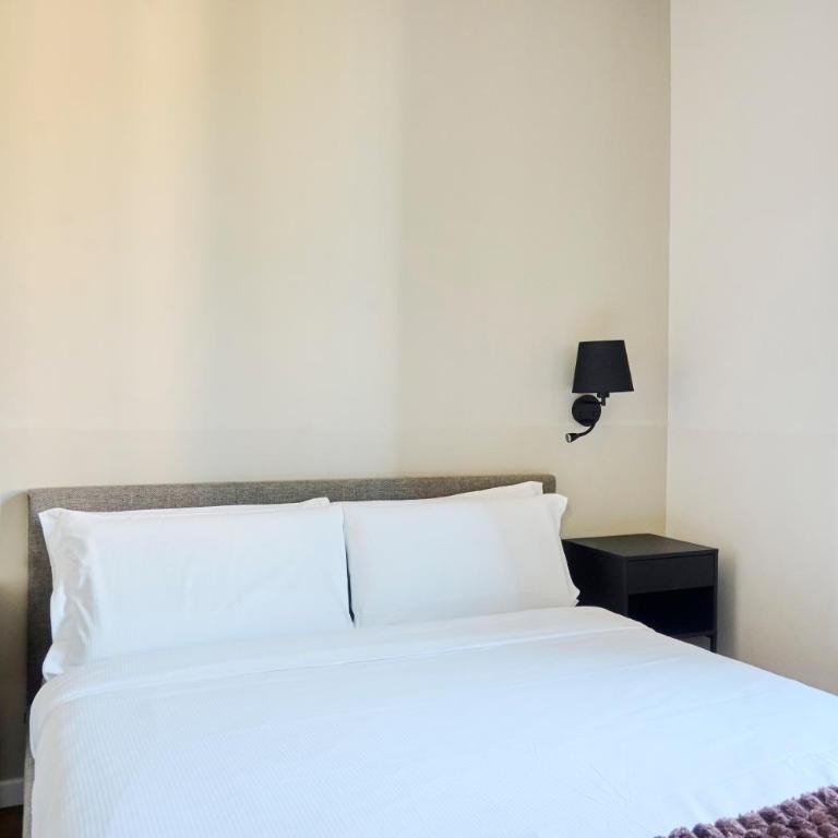 Navigli collection-by Milan Retreats - Family Double Room - 6