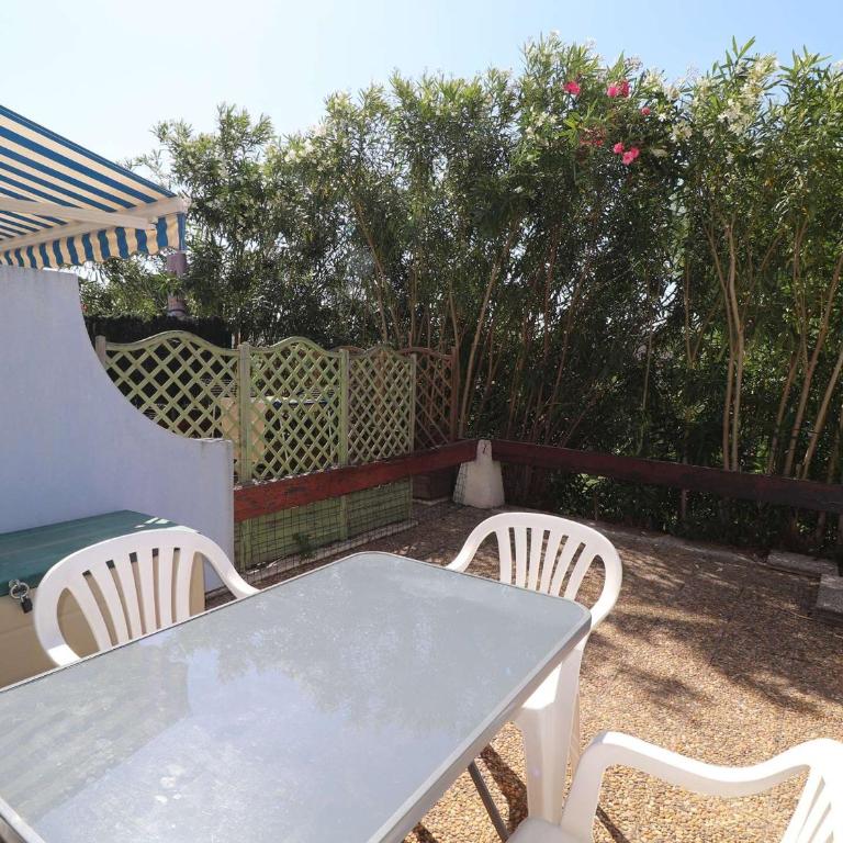Studio Cabine avec terrasse ensoleillée, piscines, parking privé, à 500m de la plage - FR-1-307-133 - Studio - 7