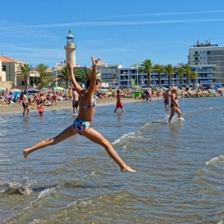 Studio Cabine avec terrasse ensoleillée, piscines, parking privé, à 500m de la plage - FR-1-307-133 - Studio - 17