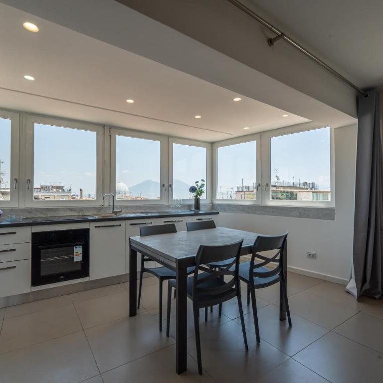 Appartamento - Belvedere Terrazza Vesuvio Materdei - Three-Bedroom Apartment with View - 32