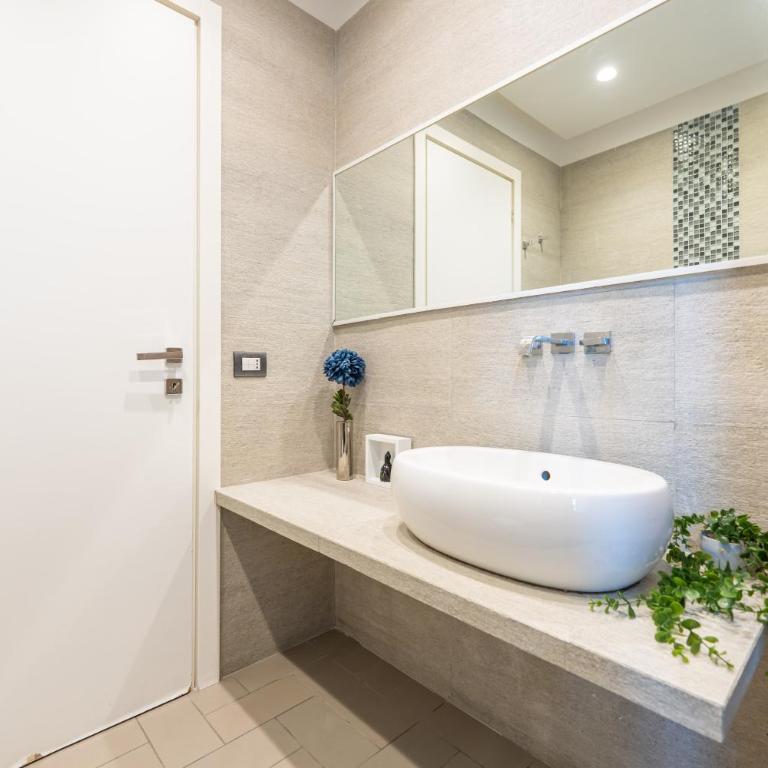 Appartamento - Belvedere Terrazza Vesuvio Materdei - Three-Bedroom Apartment with View - 37