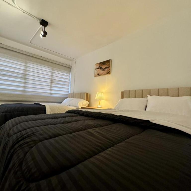 Hostal Casa Iwa - Quadruple Room with Shared Bathroom - 11