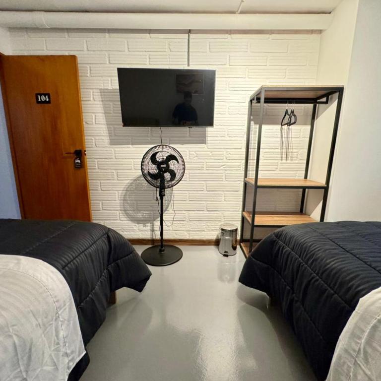 Hostal Casa Iwa - Quadruple Room with Shared Bathroom - 13