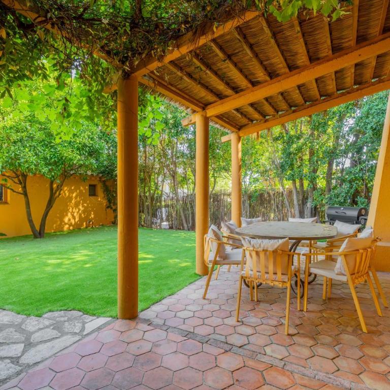 A C with garden, 4BDR sleeps 7 – Saint-Tropez - Apartment mit 4 Schlafzimmern - 2