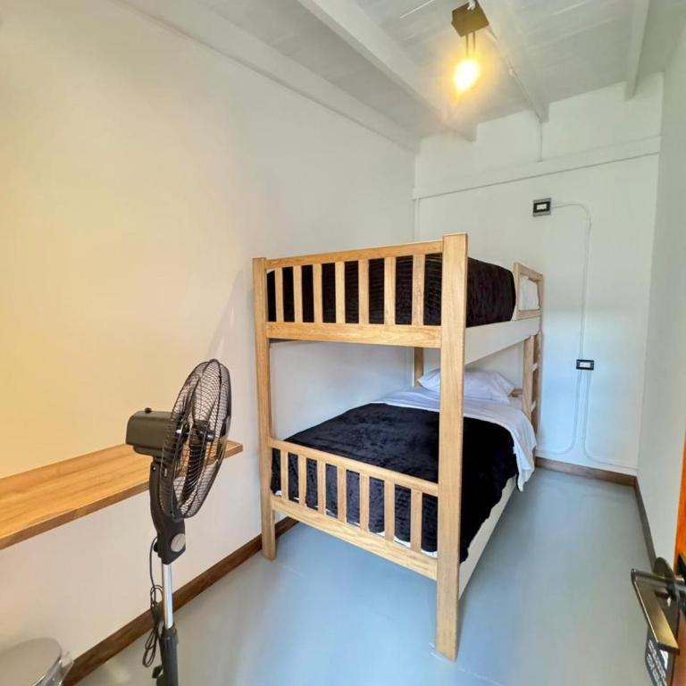 Hostal Casa Iwa - Standard Twin Room with Shared Bathroom - 7
