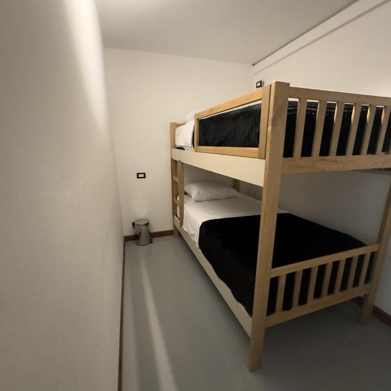 Hostal Casa Iwa - Standard Twin Room with Shared Bathroom - 10