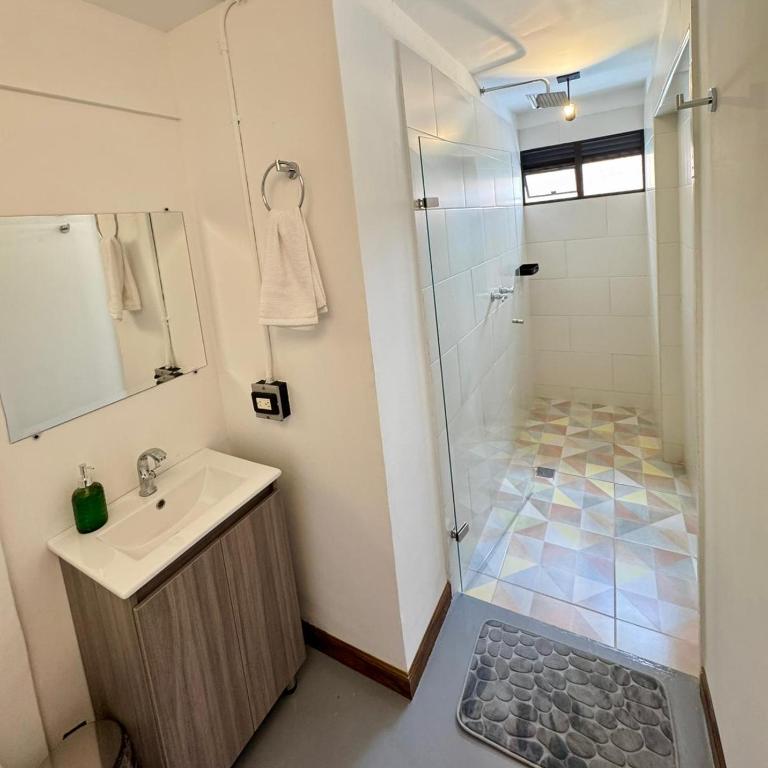 Hostal Casa Iwa - Standard Twin Room with Shared Bathroom - 27
