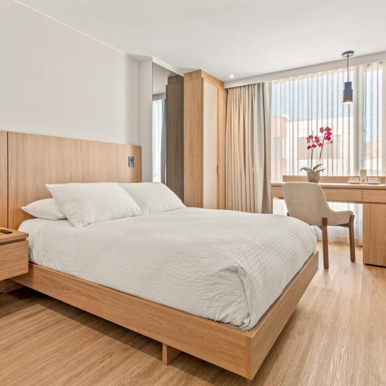 Nodo Hotel - Habitación Estándar - 1 cama grande - 1
