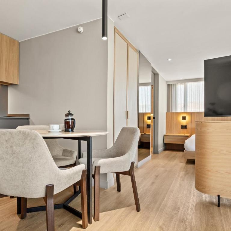 Nodo Hotel - Suite Doble Deluxe - Cama grande - 4