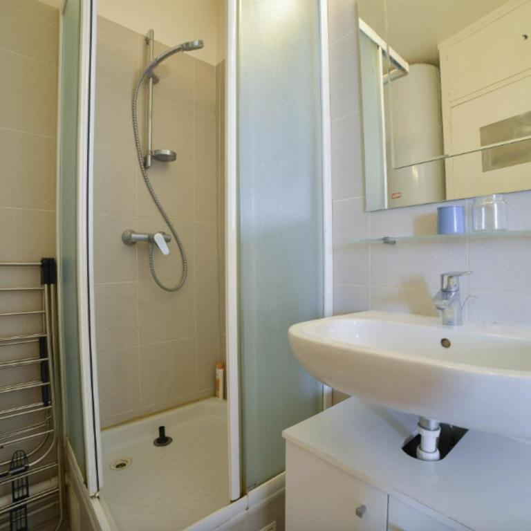 Nice Flat Close To Jardin Du Luxembourg - Apartment - 32