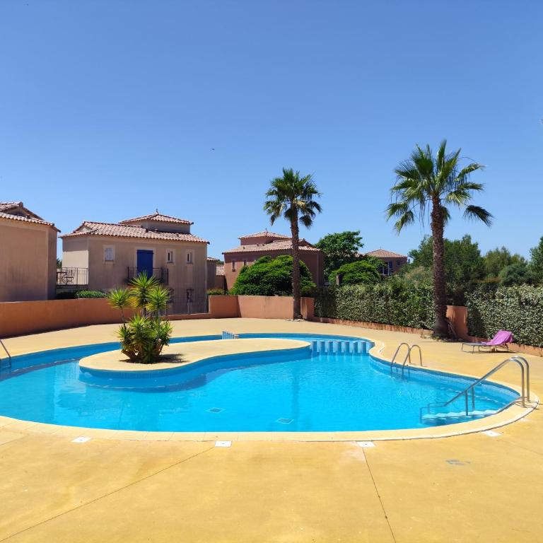 Séjour golf & piscine à Béziers - Maison 3 Chambres - 44