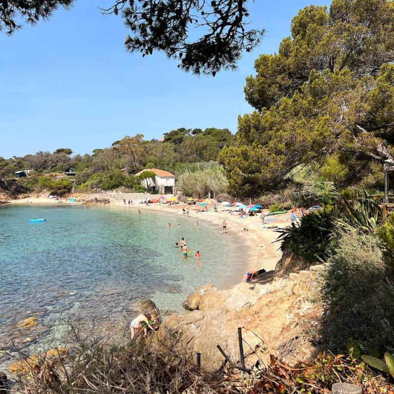Appt cosy vue mer panoramique à Giens - Plages à pieds - Two-Bedroom Apartment - 47