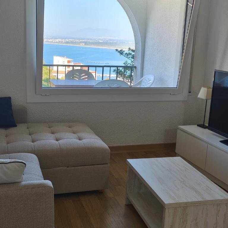 Puig Rom Pau Vila - One-Bedroom Apartment with Sea View and Balcony - 31