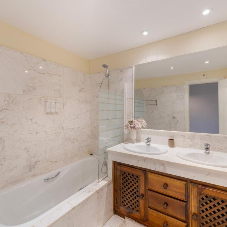 First-class Family Community Chic - Apartamento Deluxe de 2 dormitorios con balcón - 13