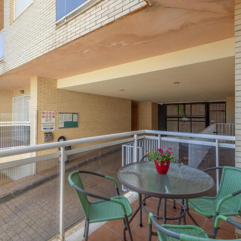 Planta baja Marita - Apartamento Deluxe de 2 dormitorios con vistas al jardín - 2