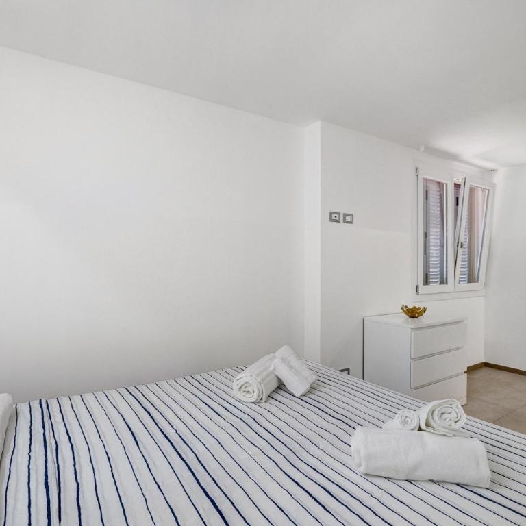 Sea House Superior - Appartamento Deluxe con 2 Camere da Letto e Balcone - 13