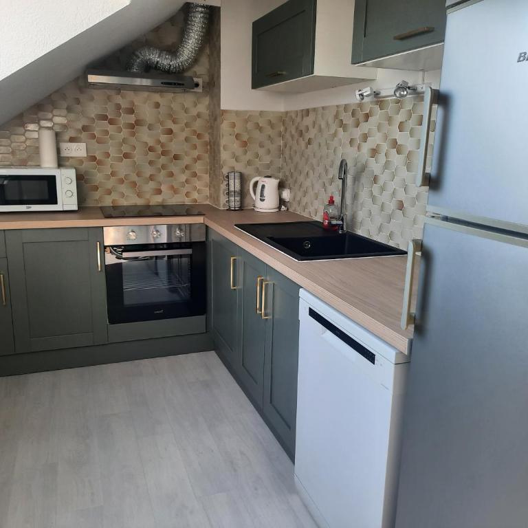 Lumineux et charmant T3 au calme avec place de parking - Appartement 2 Chambres - 8