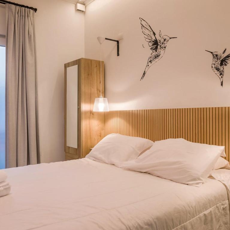 Bellavista Buzz Stylish 1BR Oasis Just Steps from the Metro - Studio - 11