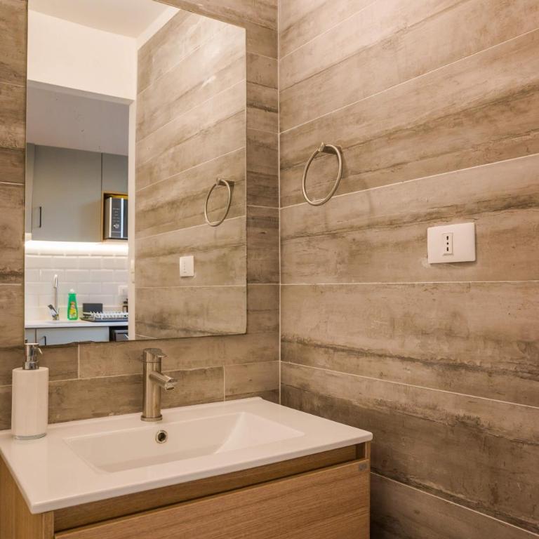 Bellavista Buzz Stylish 1BR Oasis Just Steps from the Metro - Studio - 18